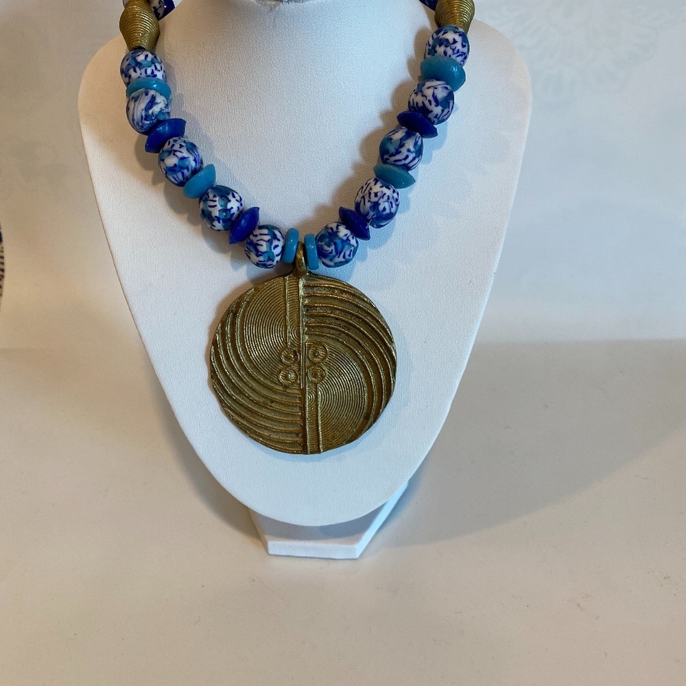 Women’s Brass and bead necklace